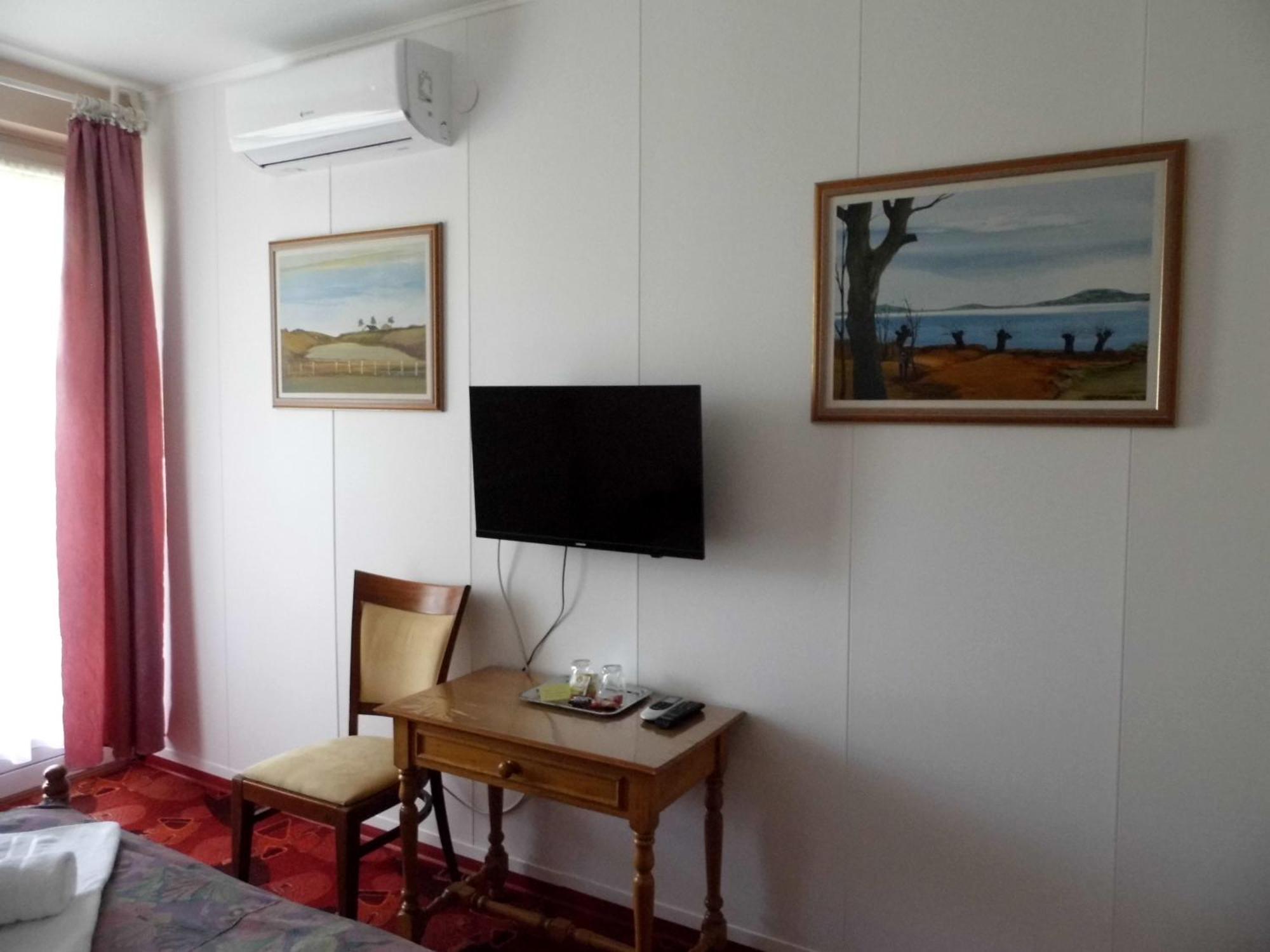 Millennium Villa Кестхей Номер фото